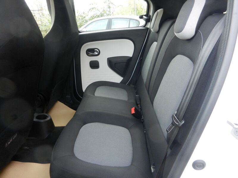 RENAULT TWINGO