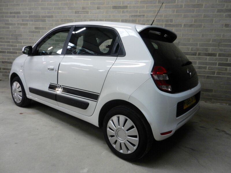 View RENAULT TWINGO 1.0 SCe Play Euro 6 5dr