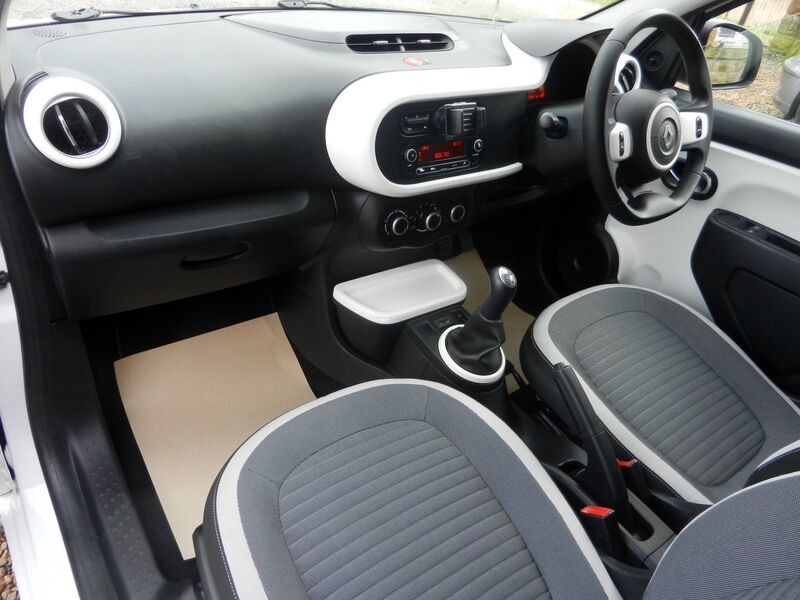 RENAULT TWINGO