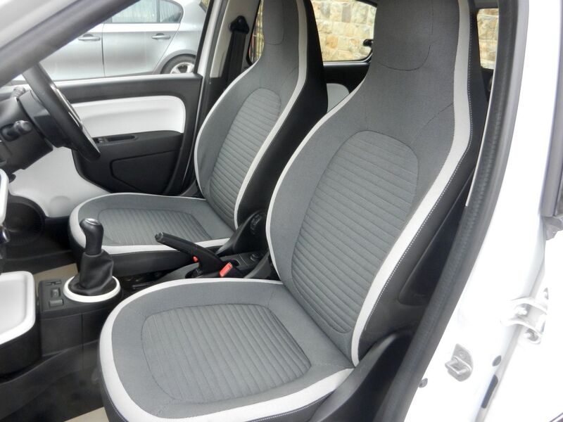 RENAULT TWINGO