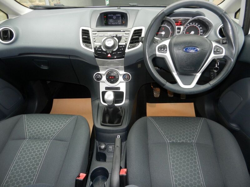 FORD FIESTA