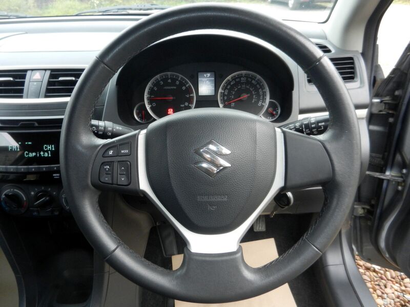 SUZUKI SWIFT