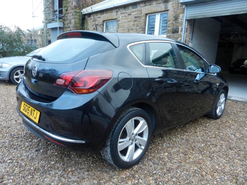 VAUXHALL ASTRA