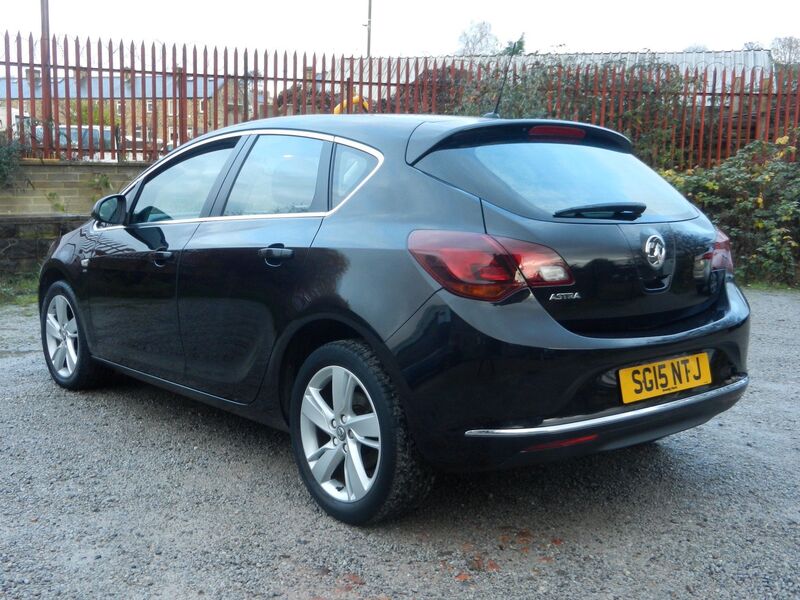 VAUXHALL ASTRA