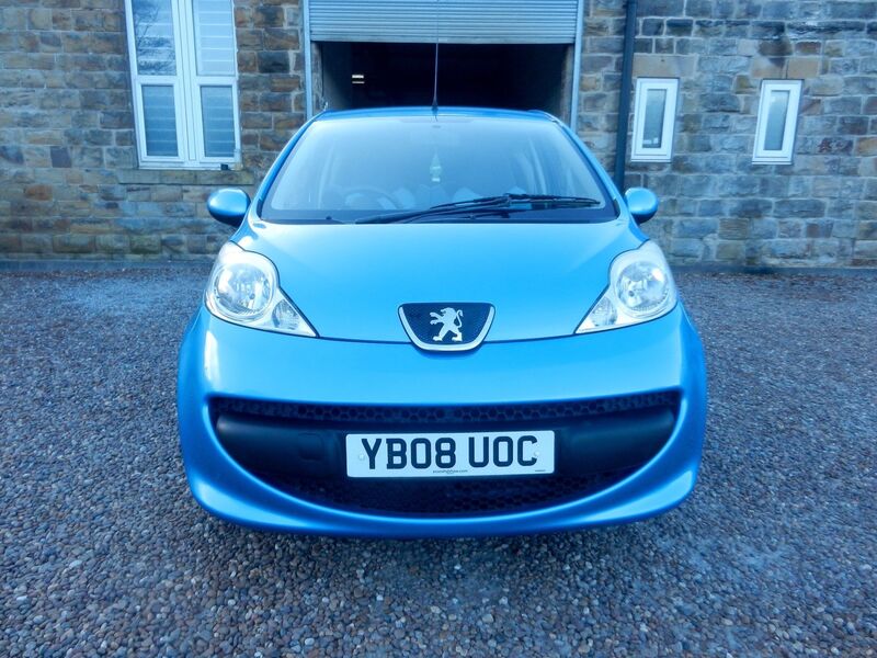 PEUGEOT 107