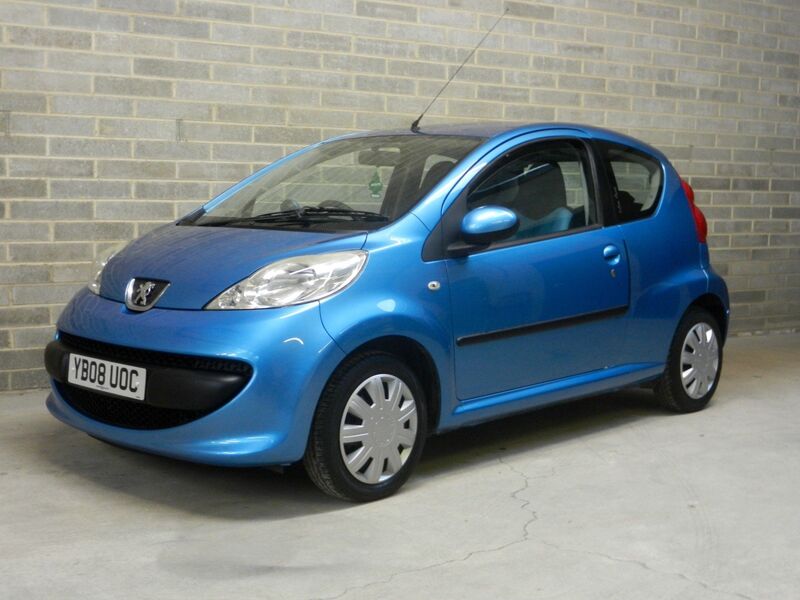 View PEUGEOT 107 1.0 12V Urban Move Euro 4 3dr