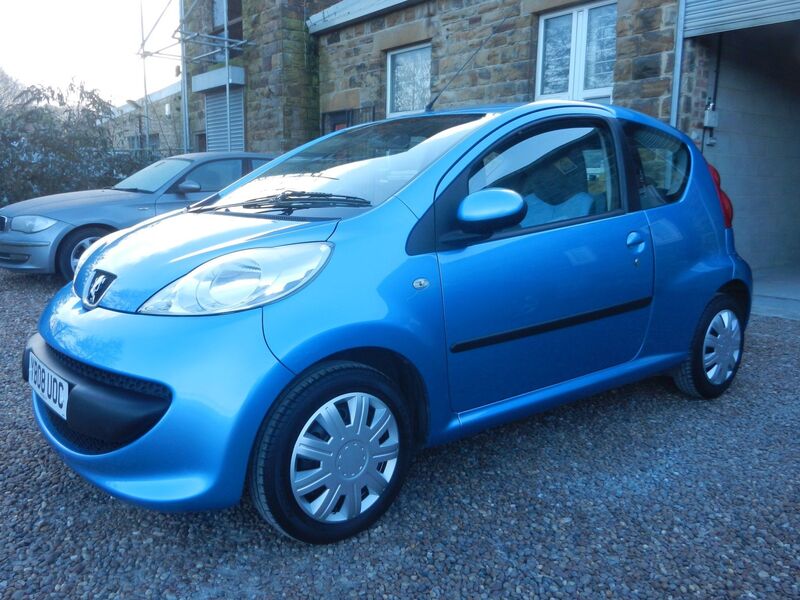 PEUGEOT 107