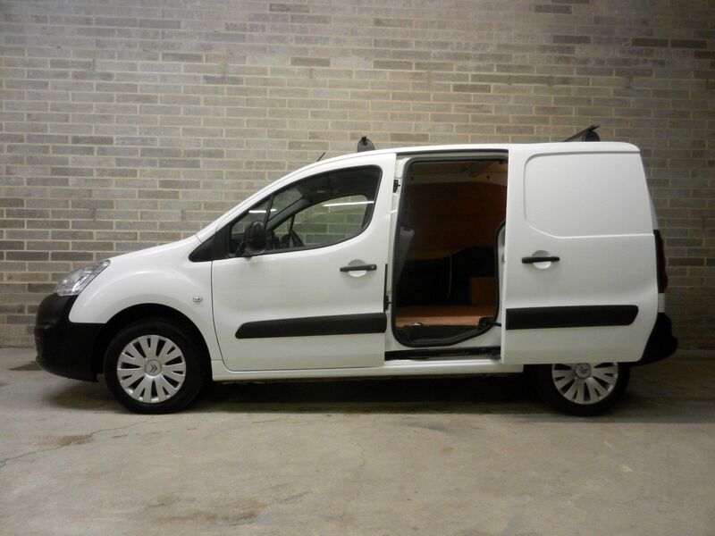 View CITROEN BERLINGO 1.6 HDi 850 Enterprise L1 5dr