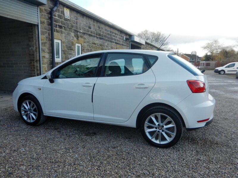SEAT IBIZA