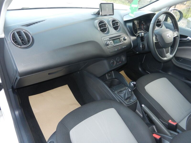 SEAT IBIZA