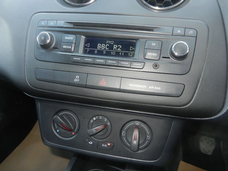 SEAT IBIZA