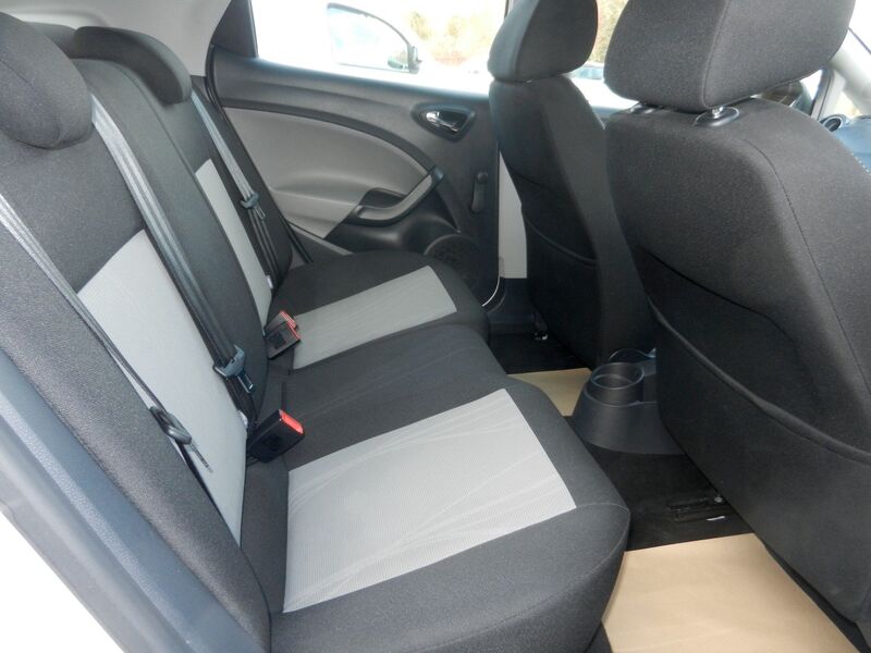 SEAT IBIZA