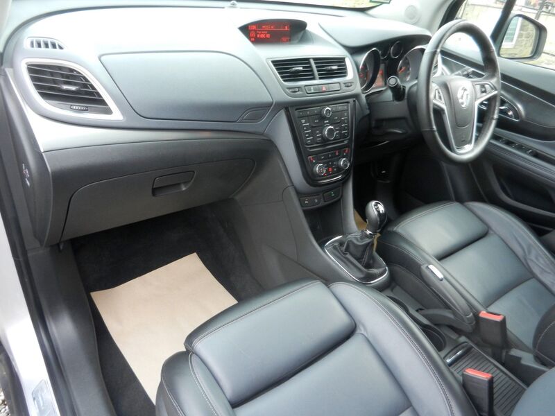 VAUXHALL MOKKA