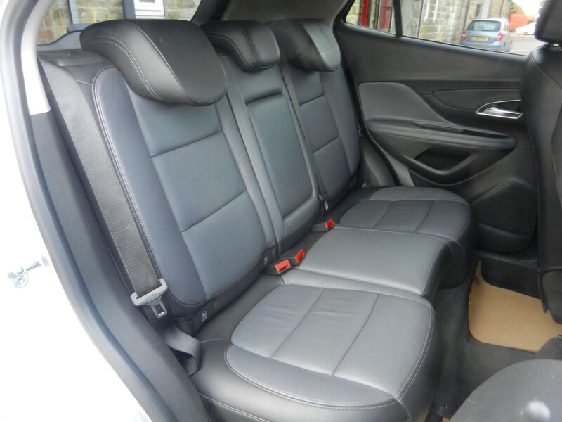 VAUXHALL MOKKA