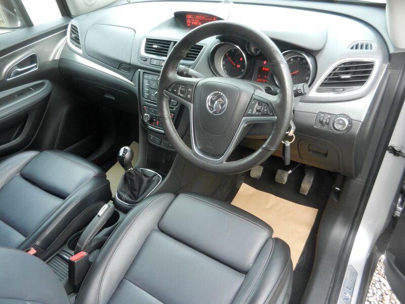 VAUXHALL MOKKA