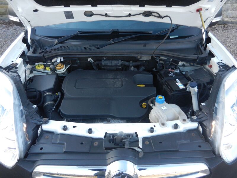VAUXHALL COMBO