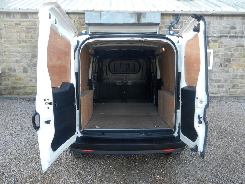 VAUXHALL COMBO