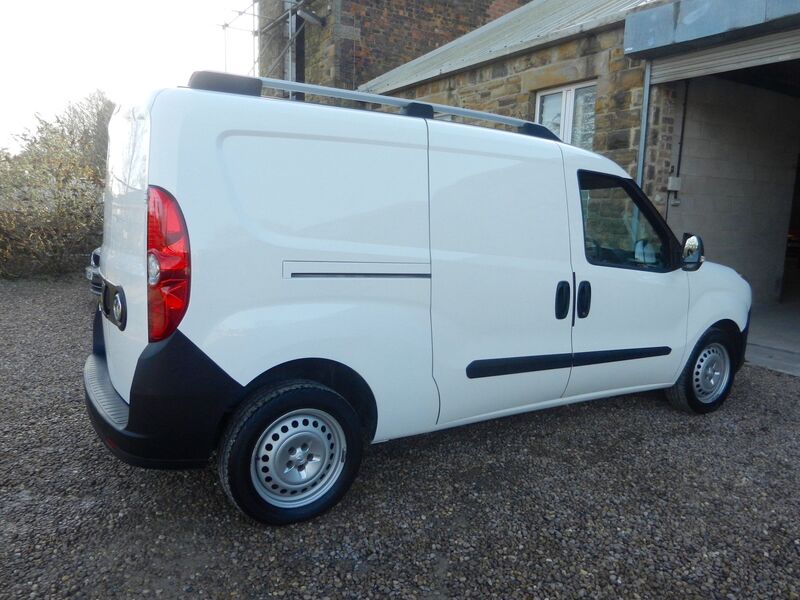 VAUXHALL COMBO