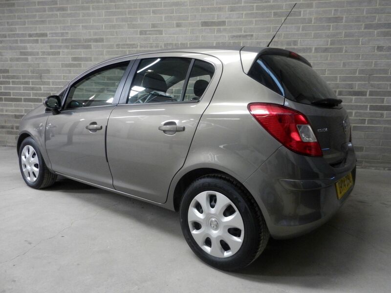 View VAUXHALL CORSA 1.2 16V Design Euro 5 5dr (A/C)