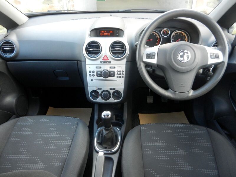 VAUXHALL CORSA