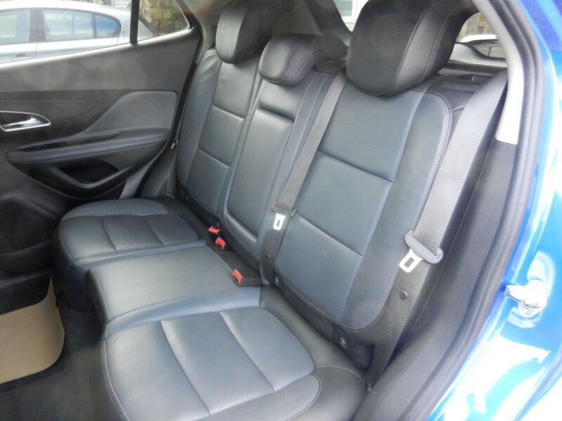 VAUXHALL MOKKA