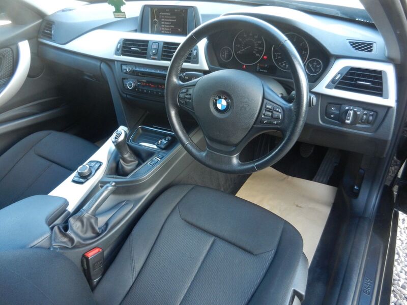 BMW 3 SERIES