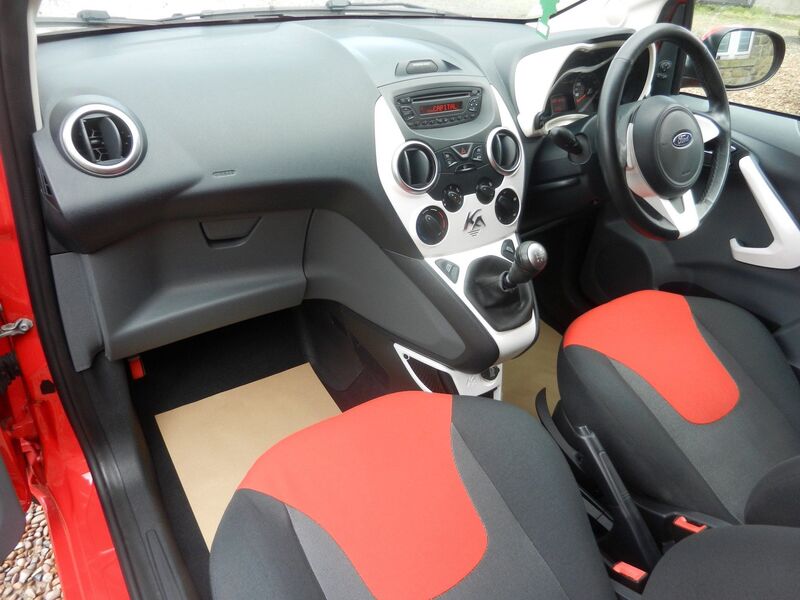 FORD KA