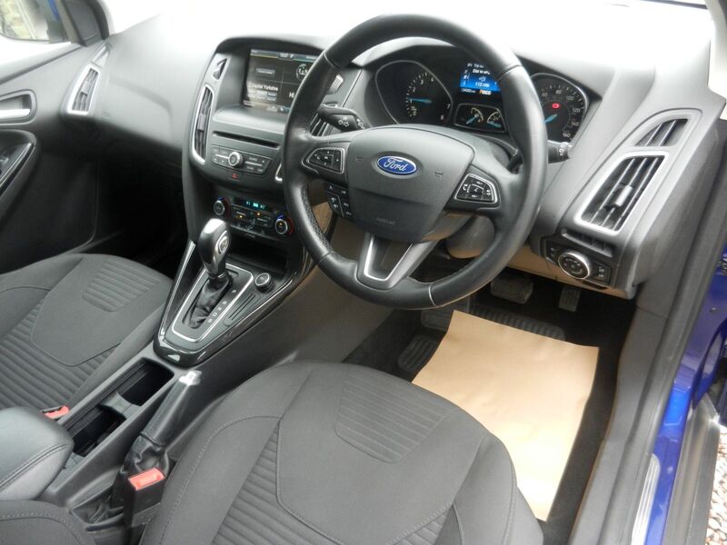 FORD FOCUS
