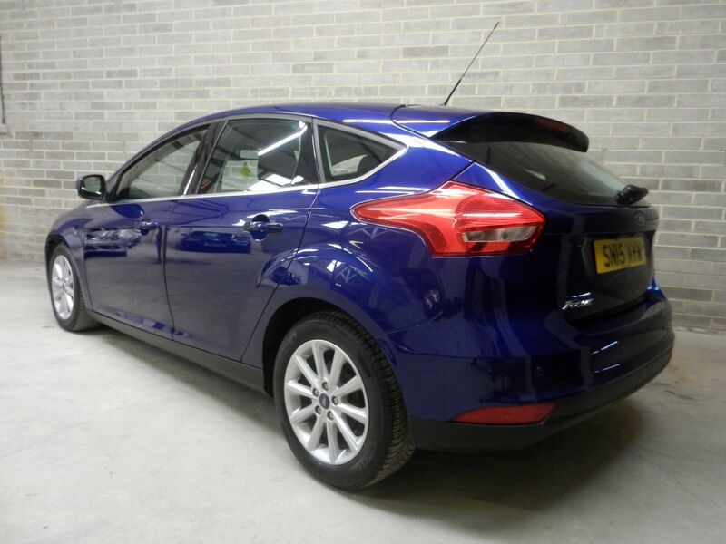 View FORD FOCUS 1.6 Titanium Powershift Euro 6 5dr