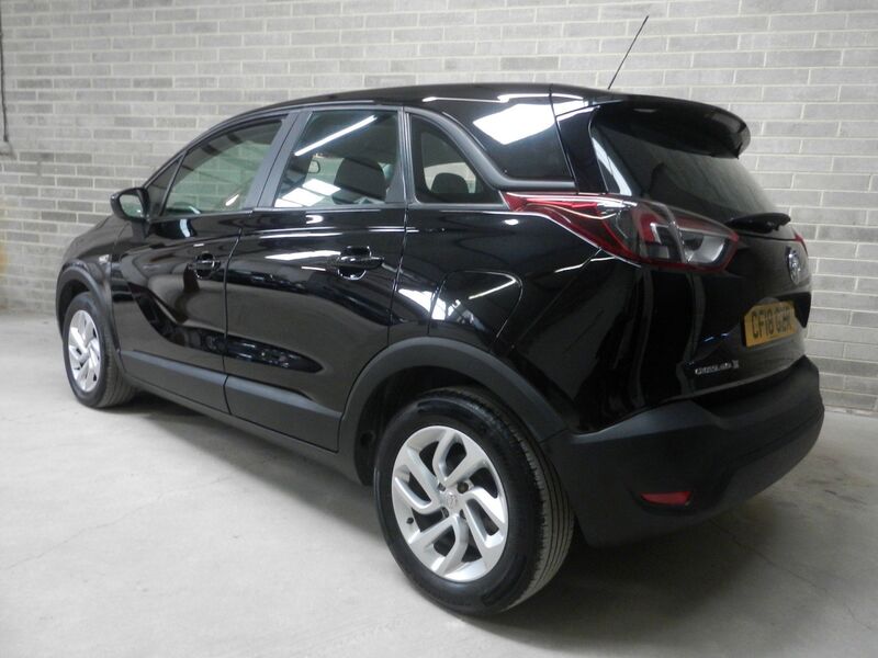 View VAUXHALL CROSSLAND X 1.2 SE Euro 6 5dr