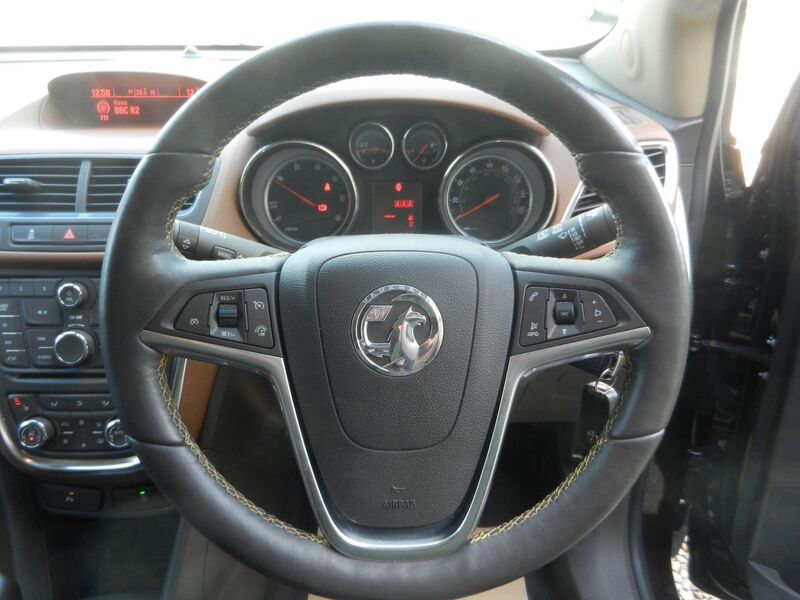 VAUXHALL MOKKA