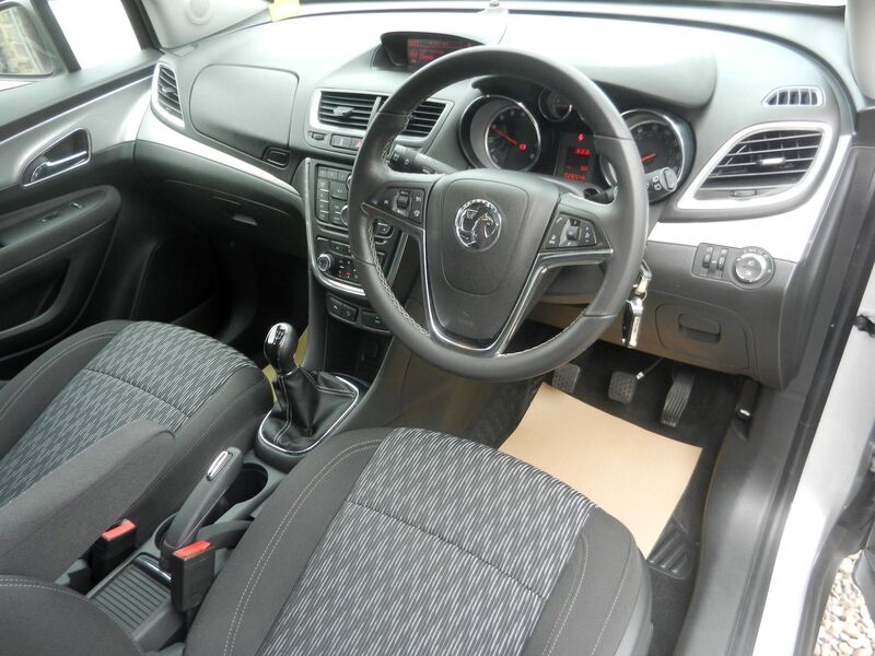 VAUXHALL MOKKA