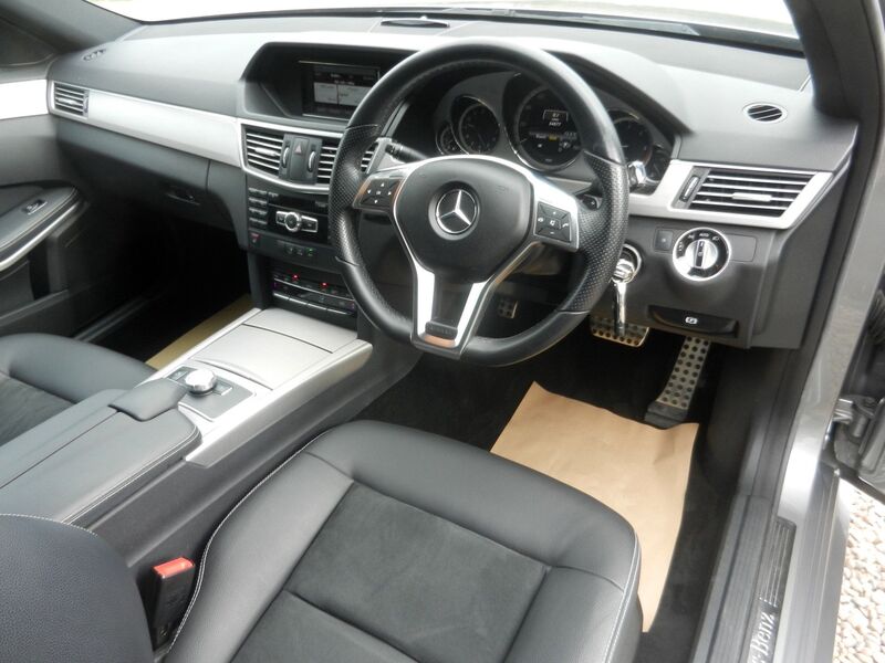 MERCEDES-BENZ E CLASS