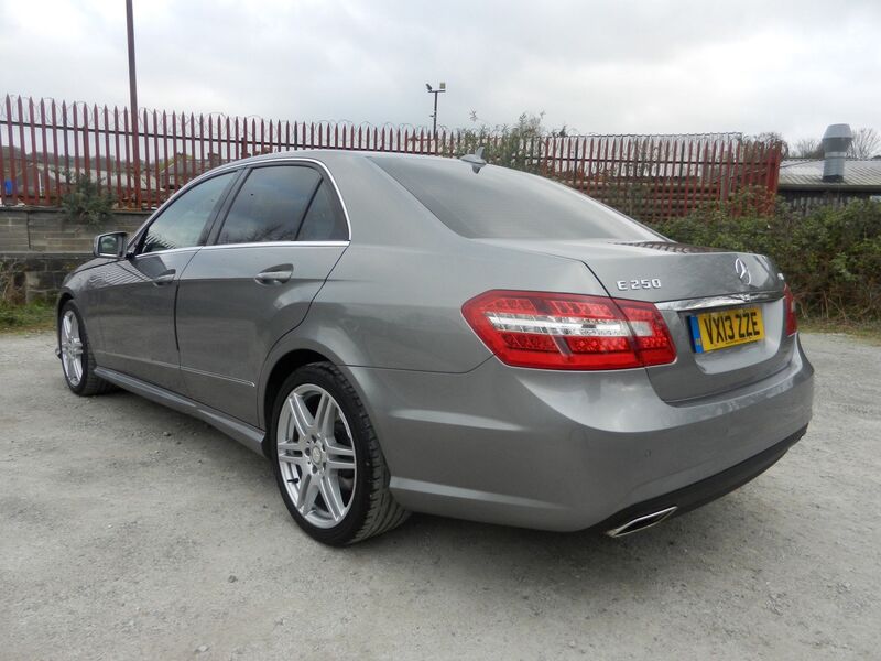 MERCEDES-BENZ E CLASS