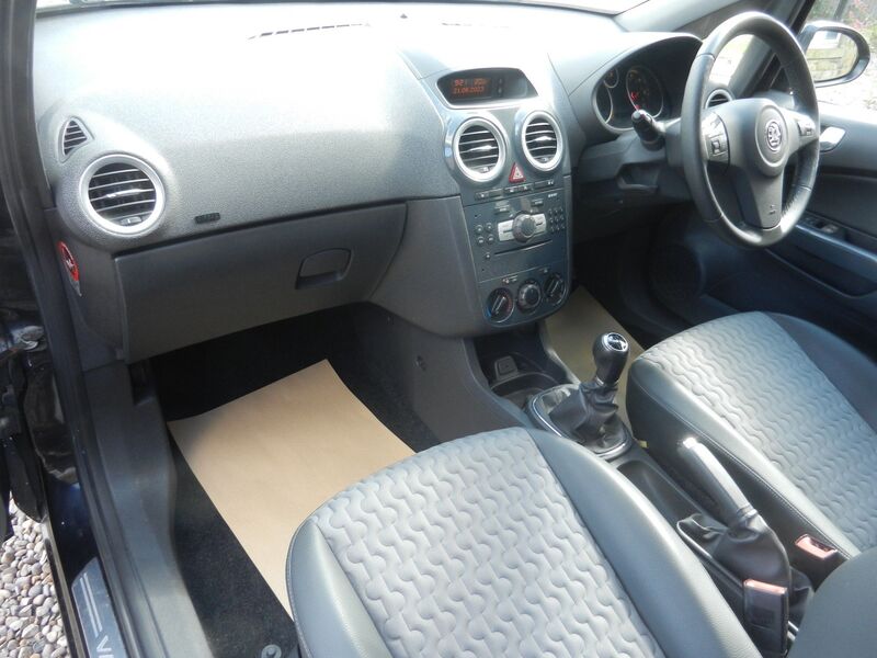 VAUXHALL CORSA