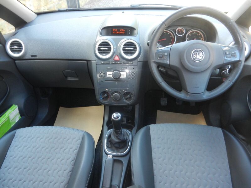 VAUXHALL CORSA