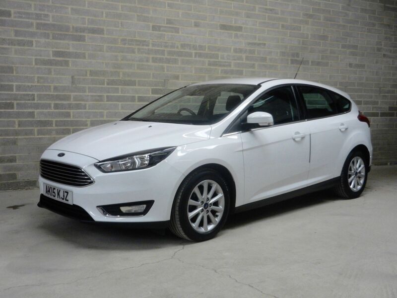 View FORD FOCUS 1.0T EcoBoost Titanium Euro 6 (s/s) 5dr