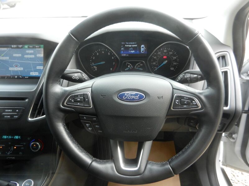 FORD FOCUS