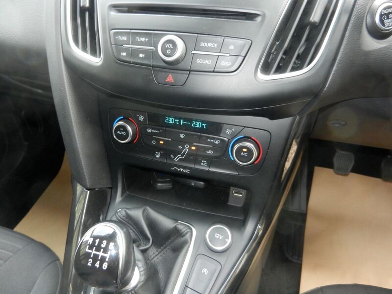 FORD FOCUS
