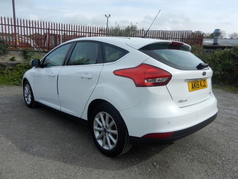 FORD FOCUS
