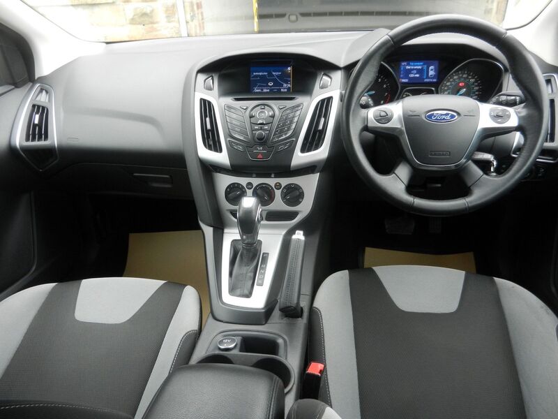 FORD FOCUS