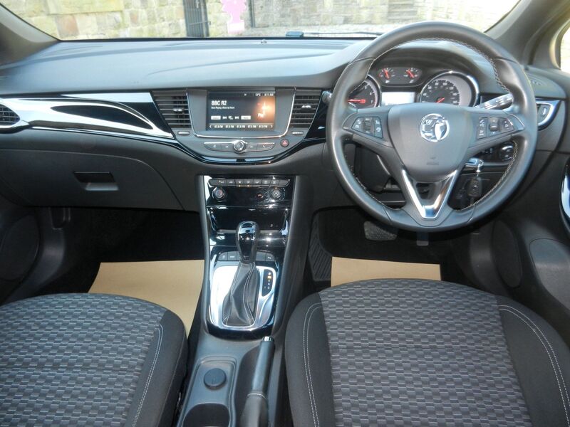 VAUXHALL ASTRA