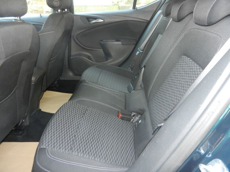 VAUXHALL ASTRA