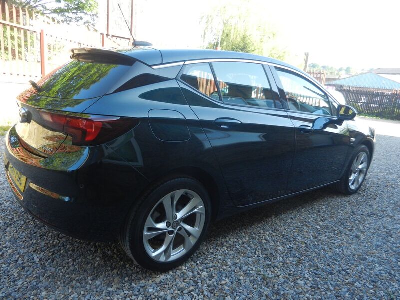 VAUXHALL ASTRA