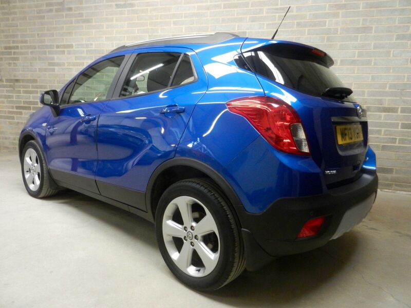 View VAUXHALL MOKKA 1.7 CDTi Exclusiv 4WD Euro 5 (s/s) 5dr