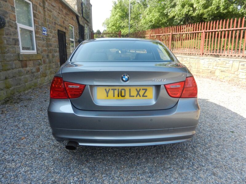 BMW 3 SERIES