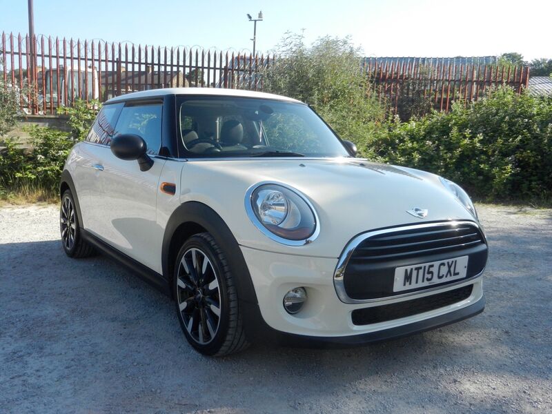 MINI HATCH