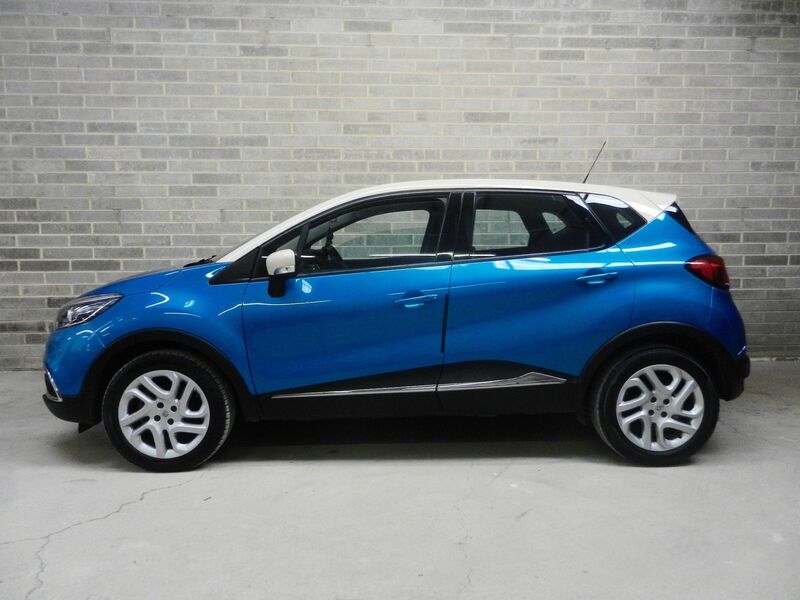 View RENAULT CAPTUR 1.5 dCi ENERGY Dynamique MediaNav Euro 5 (s/s) 5dr