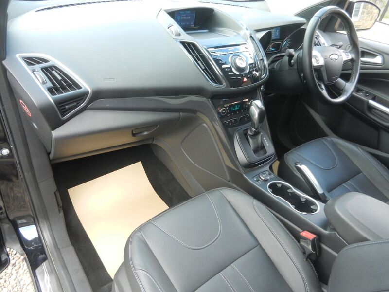 FORD KUGA