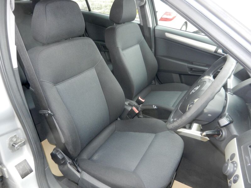 VAUXHALL ASTRA